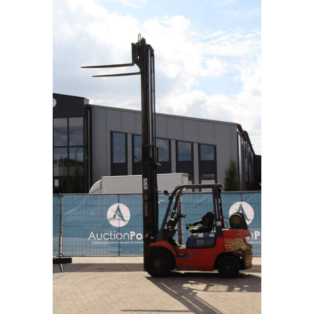 2011 Toyota 42-7FGF25-44476137