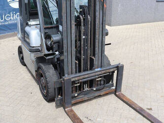 2005-nissan-ud02a25pq-1397562-44476218