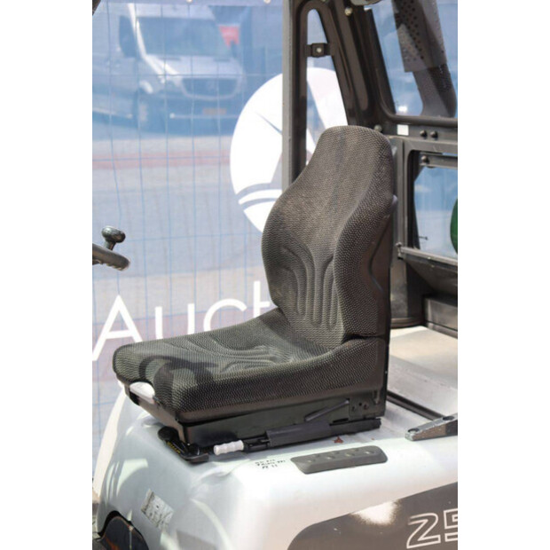 2005 نيسان UD02A25PQ-44476233