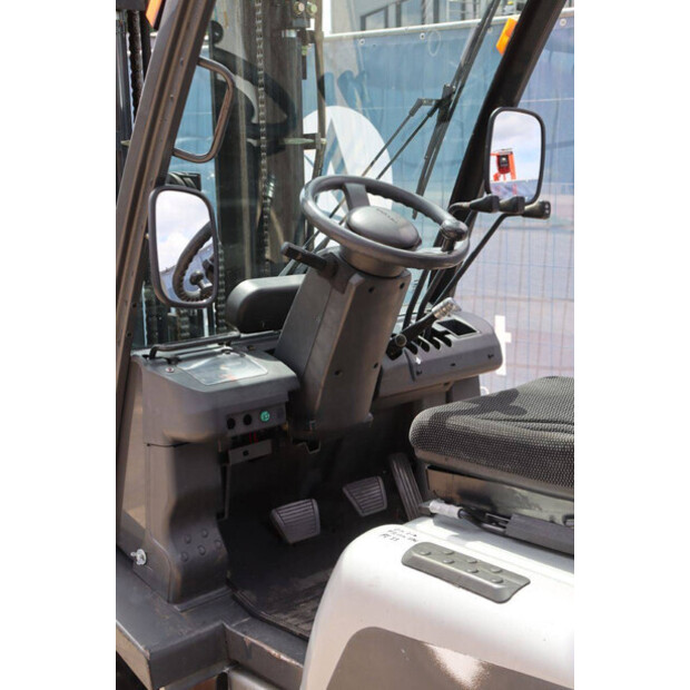 2005 نيسان UD02A25PQ-44476235