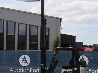 2005-nissan-ud02a25pq-1397562-44476244