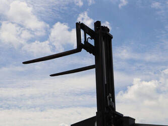 2005-nissan-ud02a25pq-1397562-44476247