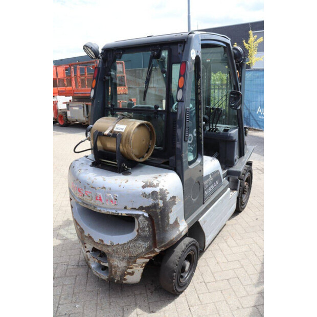 2006 NISSAN UD02A25PQ-44476254