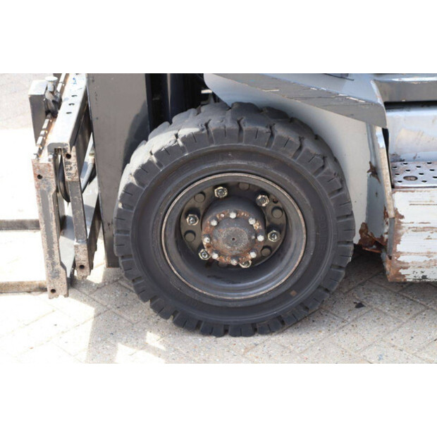 2006 NISSAN UD02A25PQ-44476262