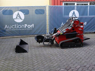 صورة ل شيولات مجنزرة 2024 سكيدستر EG380T