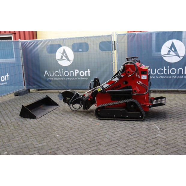 2024 سكيدستر EG380T-44476569