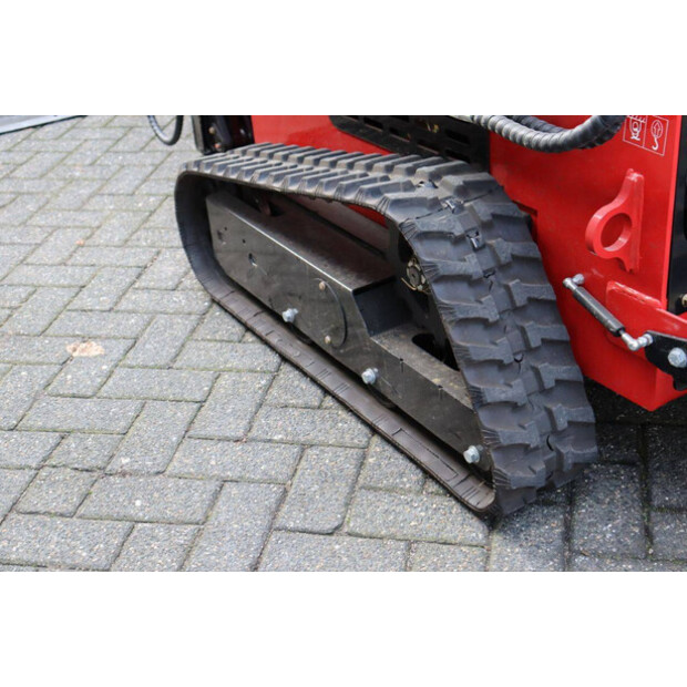 2024 سكيدستر EG380T-44476583