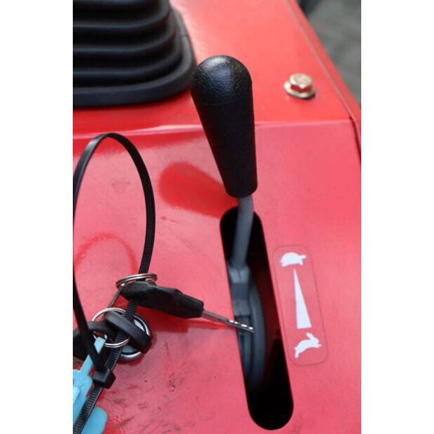 2024 سكيدستر EG380T-44476591