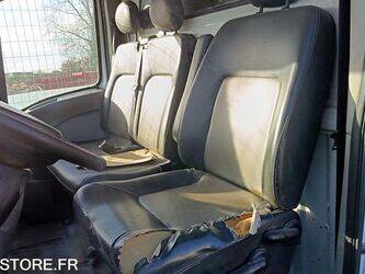 2009-renault-master-1397664-44489650