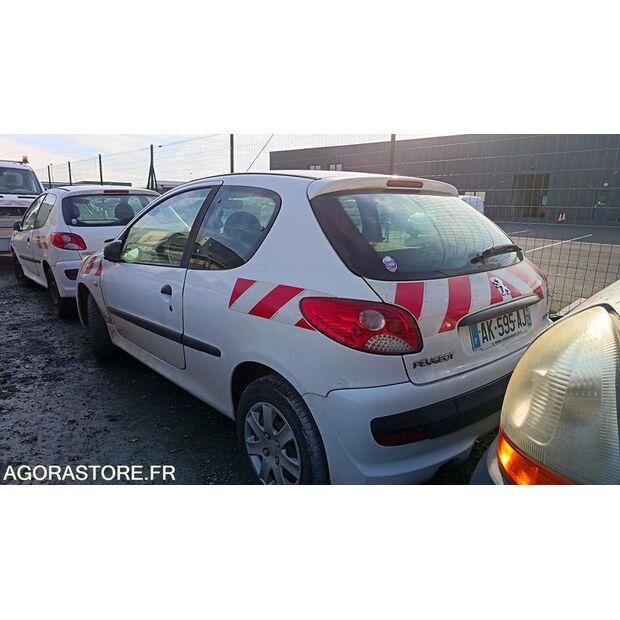 2010 Peugeot 206-44489710
