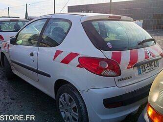 2010-peugeot-206-1397668-44489710