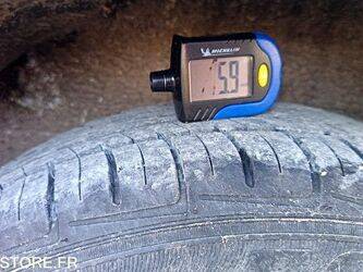 2010-peugeot-206-1397668-44489721