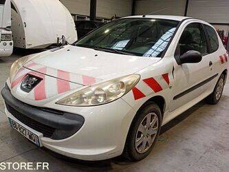 صورة ل سيارات 2010 بيجو 206 للبيع في فرنسا