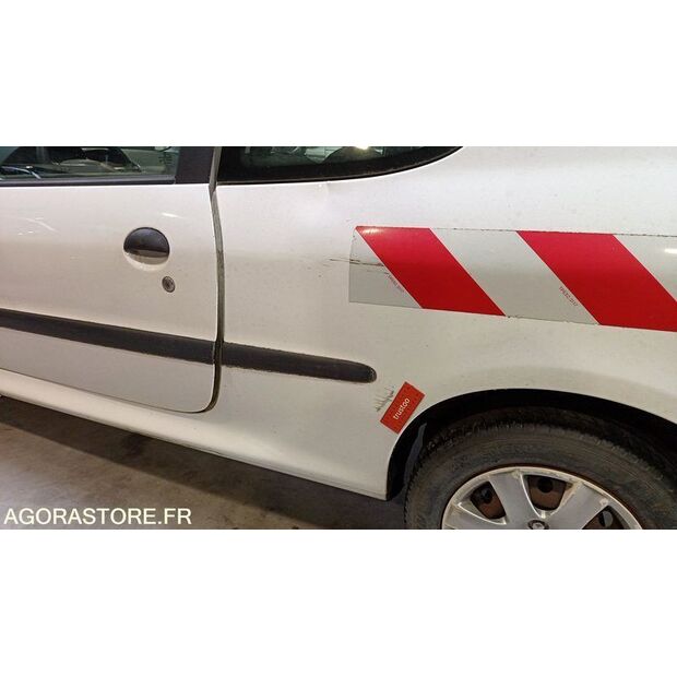 2010 Peugeot 206-44489747