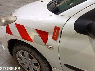 2010-peugeot-206-1397669-44489751