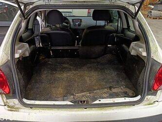 2010-peugeot-206-1397669-44489754