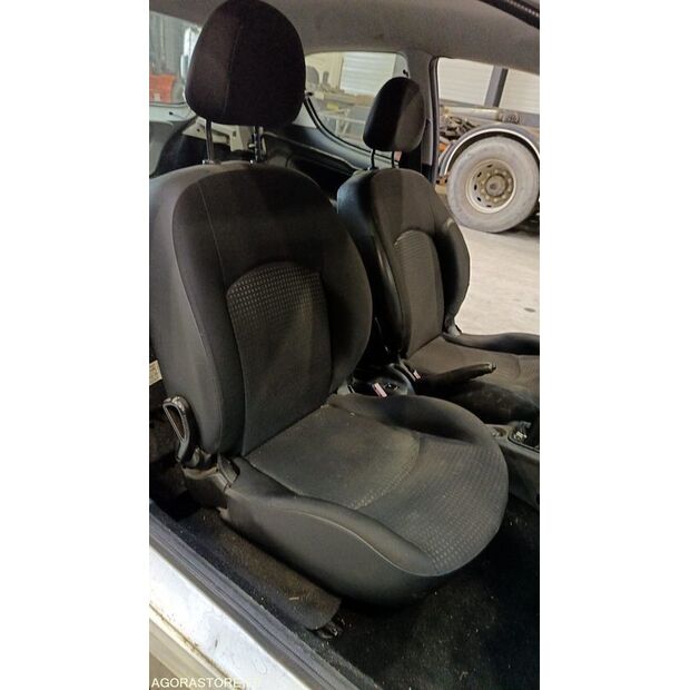 2010 Peugeot 206-44489755