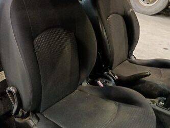 2010-peugeot-206-1397669-44489755