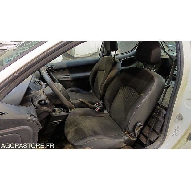 2010 Peugeot 206-44489757