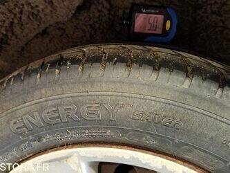 2010-peugeot-206-1397669-44489763