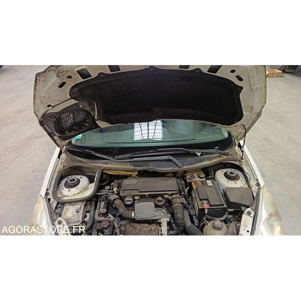 2010 Peugeot 206-44489766