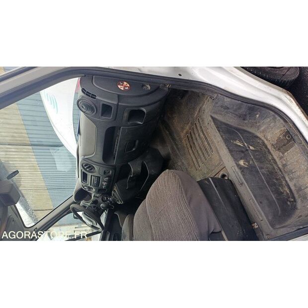 2010 Renault Master-44489780