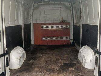 2010-renault-master-1397670-44489782