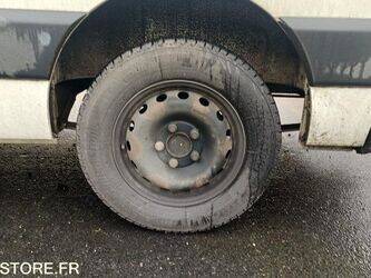 2010-renault-master-1397670-44489792