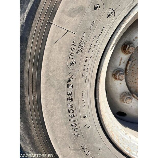 2001 Metaco SD233-44489819