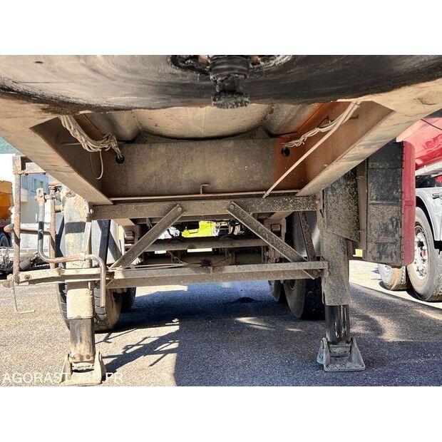 2001 Metaco SD233-44489820