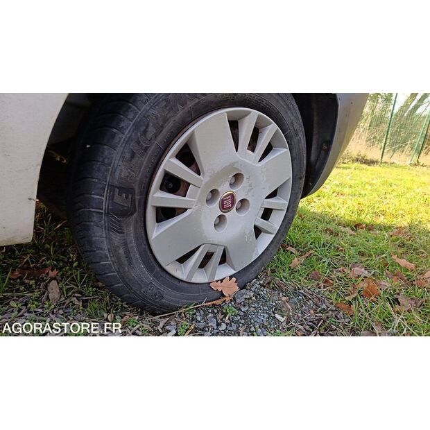 2011 Fiat Fiorino-44489827