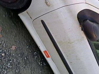 2010-peugeot-206-1397674-44489857