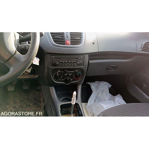 2010 Peugeot 206-44489862