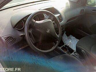 2010-peugeot-206-1397674-44489863