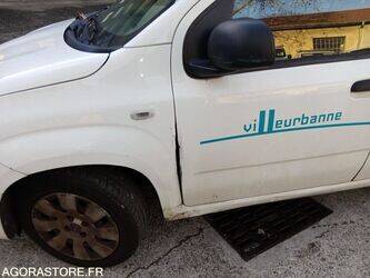 2013-fiat-panda-44489955