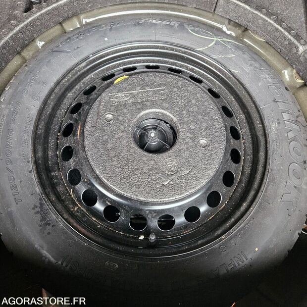 2015 Ford Focus-44490011