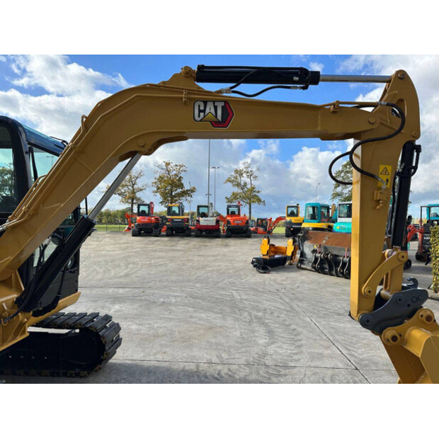 2017 Caterpillar 305.5E2-44490473