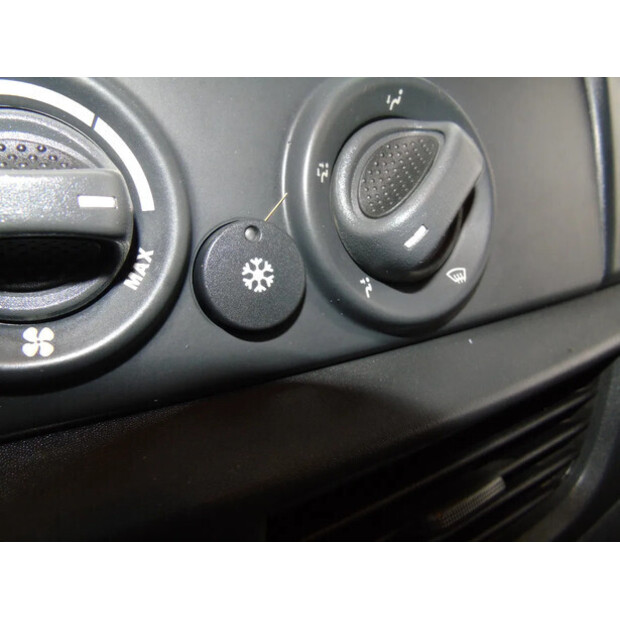 2012 Iveco EUROCARGO 150E25-44490845