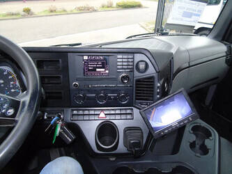 2014-mercedes-benz-antos-1924-1397705-44490994