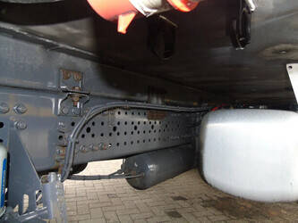 2014-mercedes-benz-antos-1924-1397705-44491009