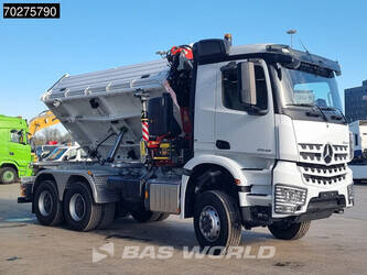 2023-mercedes-benz-arocs-3348-44515658