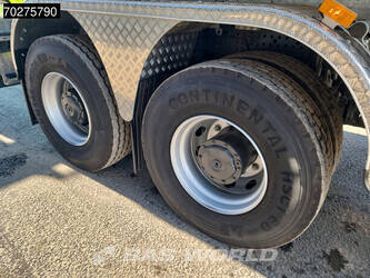 2023-mercedes-benz-arocs-3348-44515667