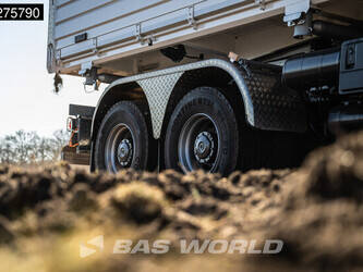 2023-mercedes-benz-arocs-3348-44515671