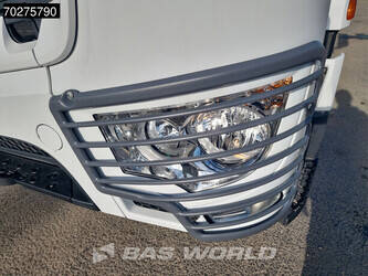 2023-mercedes-benz-arocs-3348-44515679