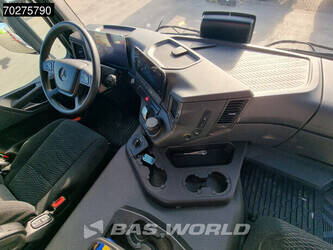 2023-mercedes-benz-arocs-3348-44515681