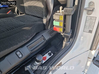 2023-mercedes-benz-arocs-3348-44515693