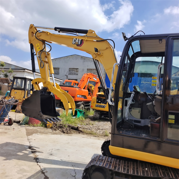 2023 Caterpillar 305.5E-44516252