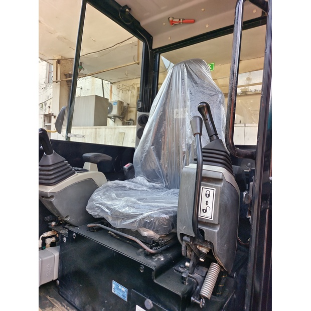 2023 كاتربيلر 305.5E-44516270