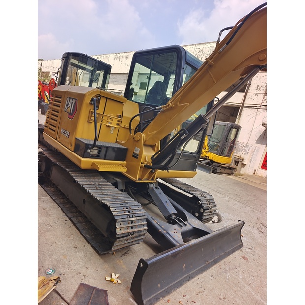 2023 كاتربيلر 305.5E-44516321