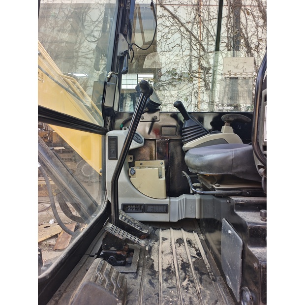 2023 كاتربيلر 305.5E-44516326